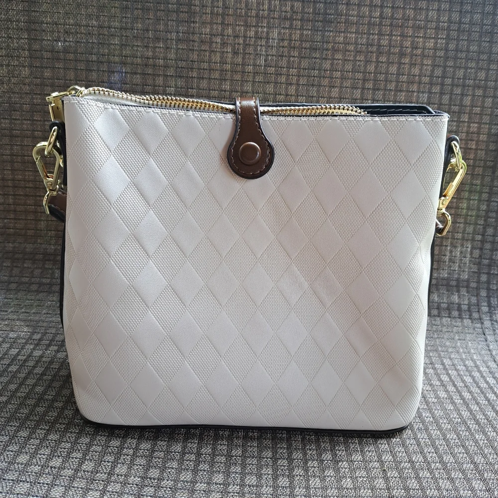 NWOT Brown and white bucket bag - Picture 3 of 6